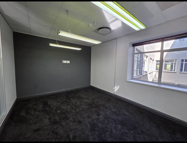 421M² OFFICE TO LET IN SANDTON CENTRAL